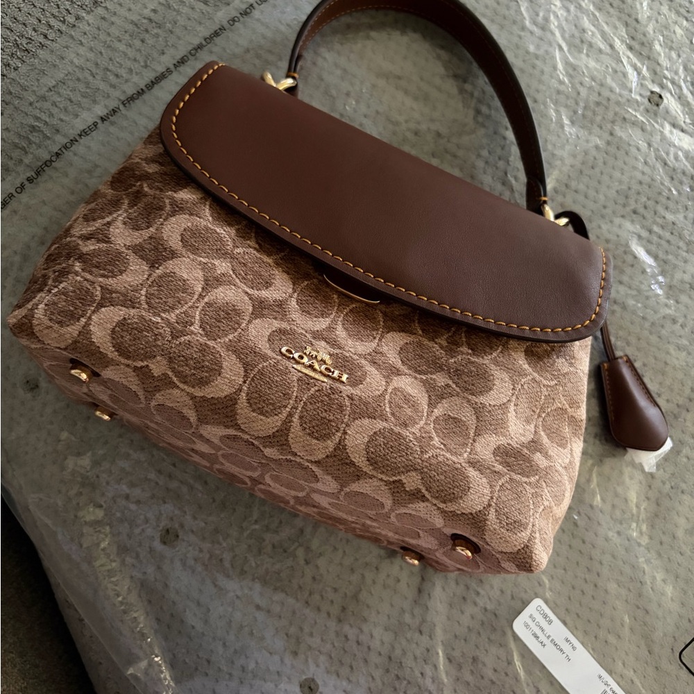 New Coach Emory Top Handle Bag
In Signature Chenille with matching wallet